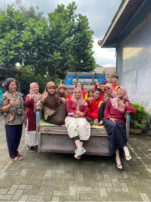 Berbagi Berkah di Bulan Ramadan: SDN Tegalsari 2 Peduli Lewat Donasi Sembako