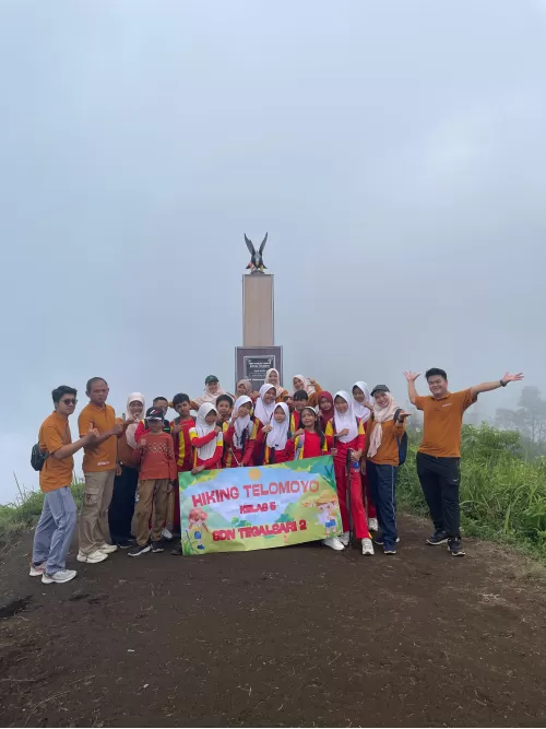 Outing Class SD Negeri Tegalsari 2: Belajar di Alam melalui Hiking ke Gunung Telomoyo